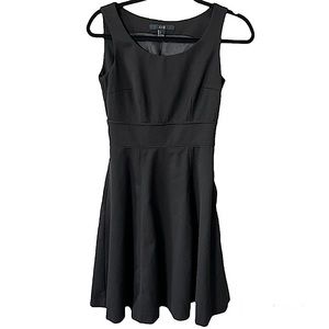 Forever 21 Black Dress Size 4